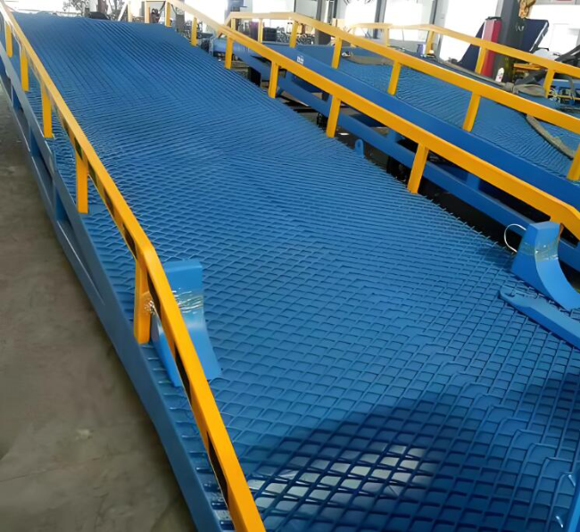 塔什库尔干移动式液压登车桥